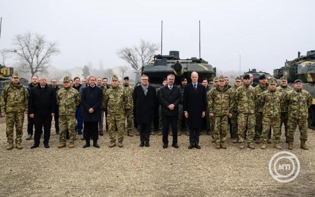 Szalay-Bobrovniczky Kristóf: teljessé vált a magyar harckocsiflotta