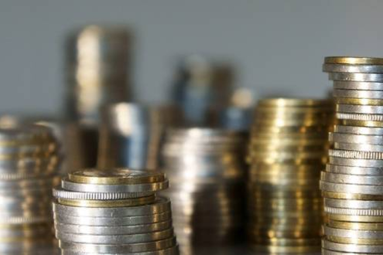 BMI - Londoni elemzők: 