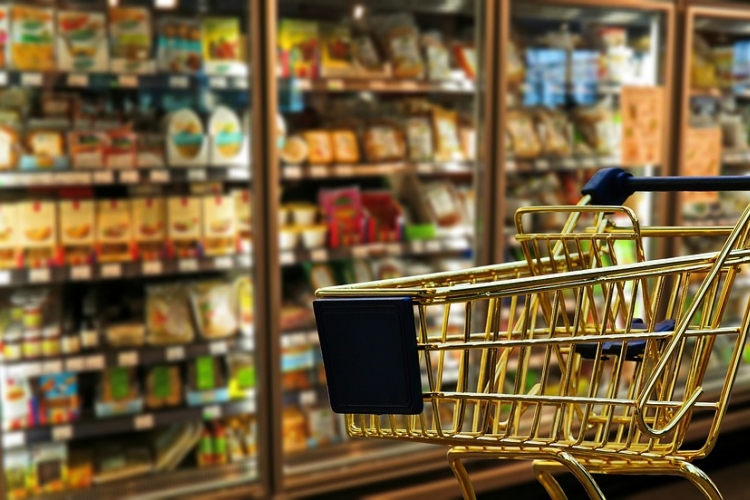 Kevésbé szigorúan ítélik meg a fogyasztók a hamis termékek árusítását