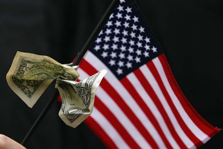 Leránthatja az amerikai GDP-t, ha fizetésképtelenné válik a kormány