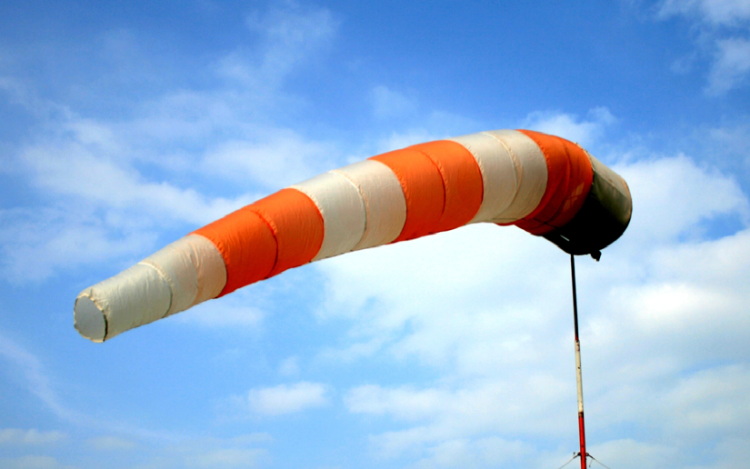 Vihar - OKF: országszerte károkat okozott a viharos szél