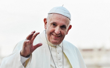  Fényt sürgetett Ferenc pápa a sötétség uralta világban karácsonyi beszédében