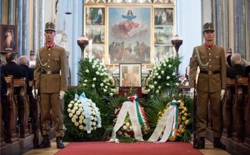 Végső búcsút vettek özvegy Horthy Istvánnétól Budapesten