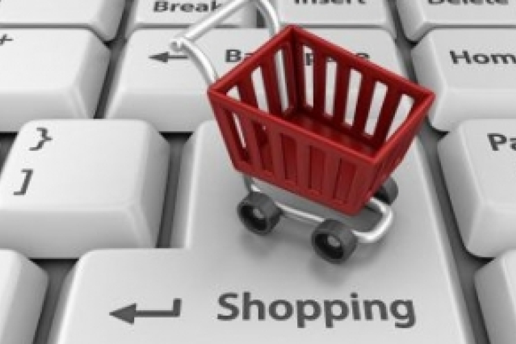 A CBA webáruháza már üzemel, március végéig elindul a Tesco Online Bevásárlás is