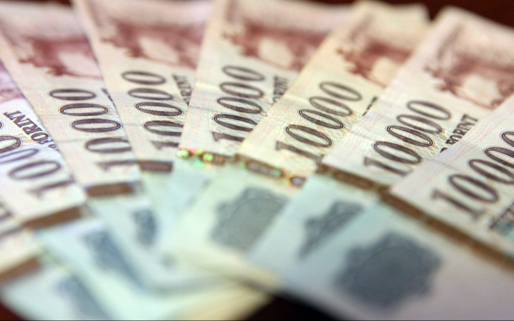 Viszonylag jó szinteken a forint